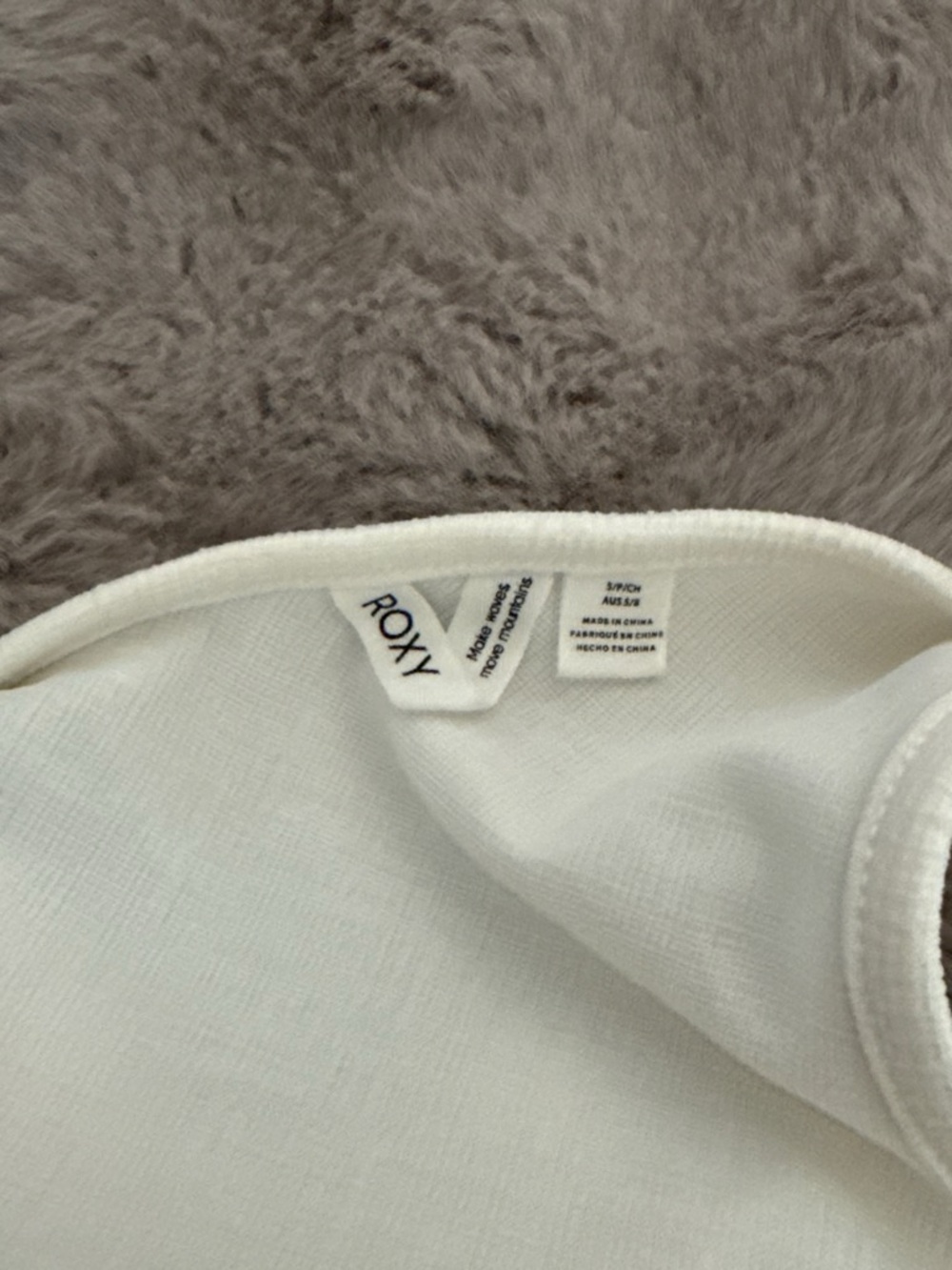 Roxy White Ribbed Crop Tank - Picture 3 of 3